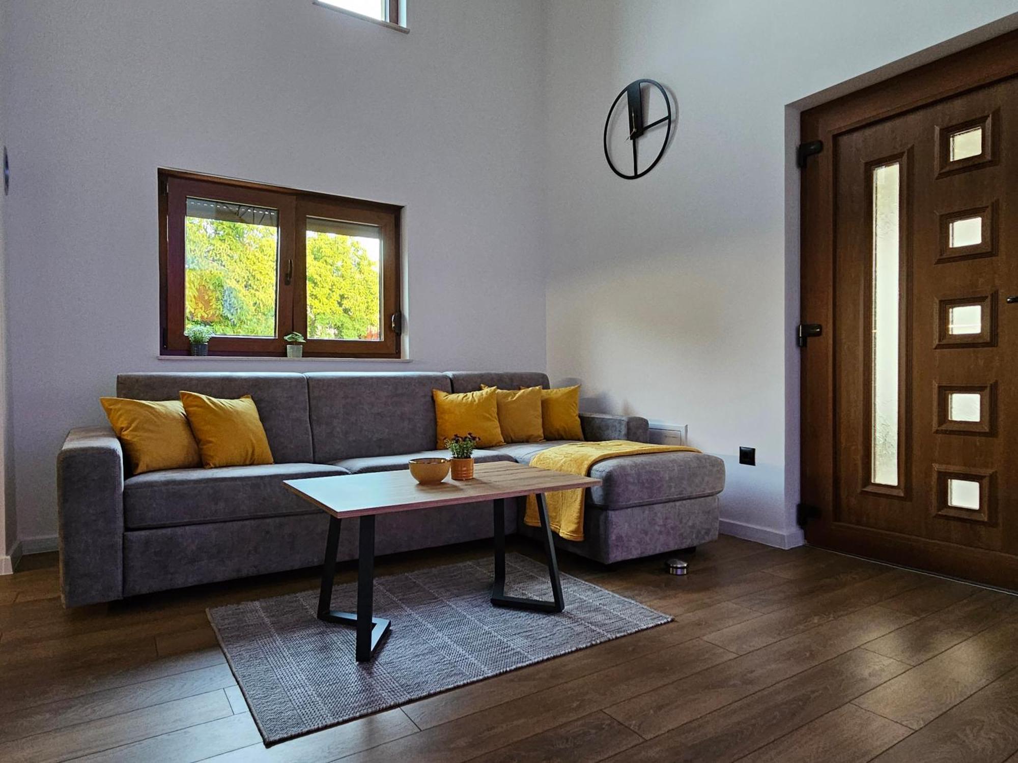 Apartman Marin リヴノ エクステリア 写真